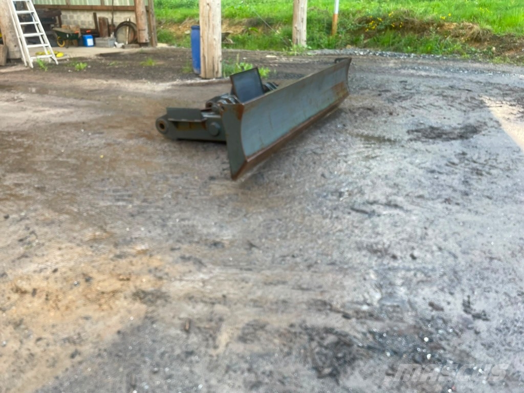 Doosan DX 255 LC Schuifblad Rupskraan Леміші