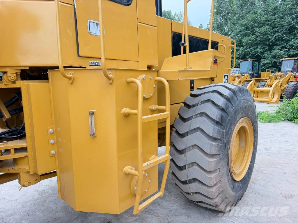 CAT 966D 휠로우더