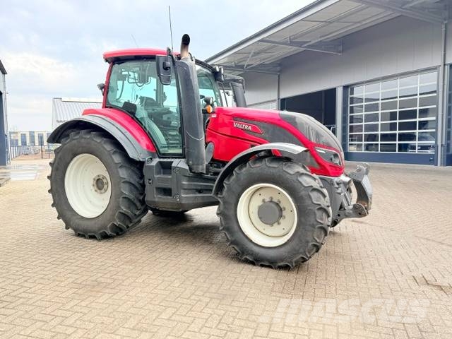 Valtra T144 Hitech, 2018, 3.495 uur! Tractores