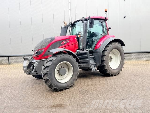Valtra T144 Hitech, 2018, 3.495 uur! Tractores