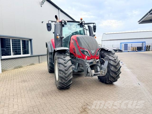 Valtra T144 Hitech, 2018, 3.495 uur! Tractores