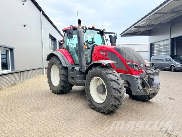 Valtra T144 Hitech, 2018, 3.495 uur! Tractores