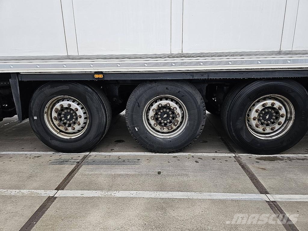 Schmitz Cargobull SKO 24/L-13.4 FP Semi remorque frigorifique