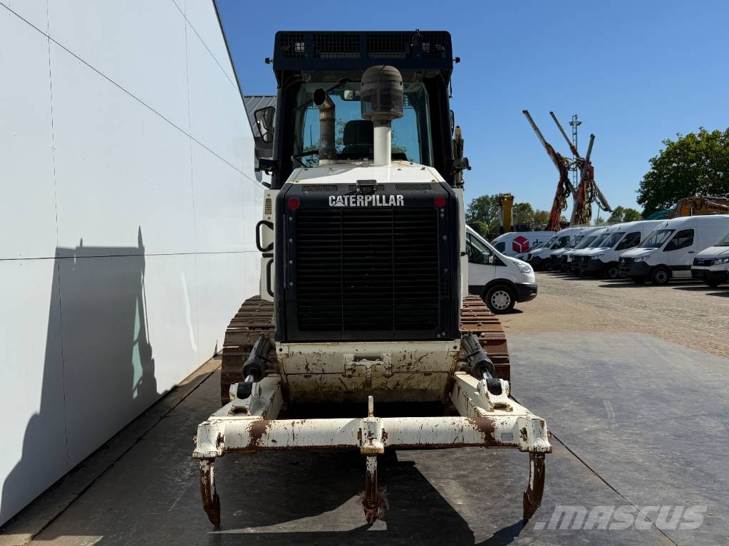 CAT 963D - Ripper / Airco / CE Certified Rupsladers