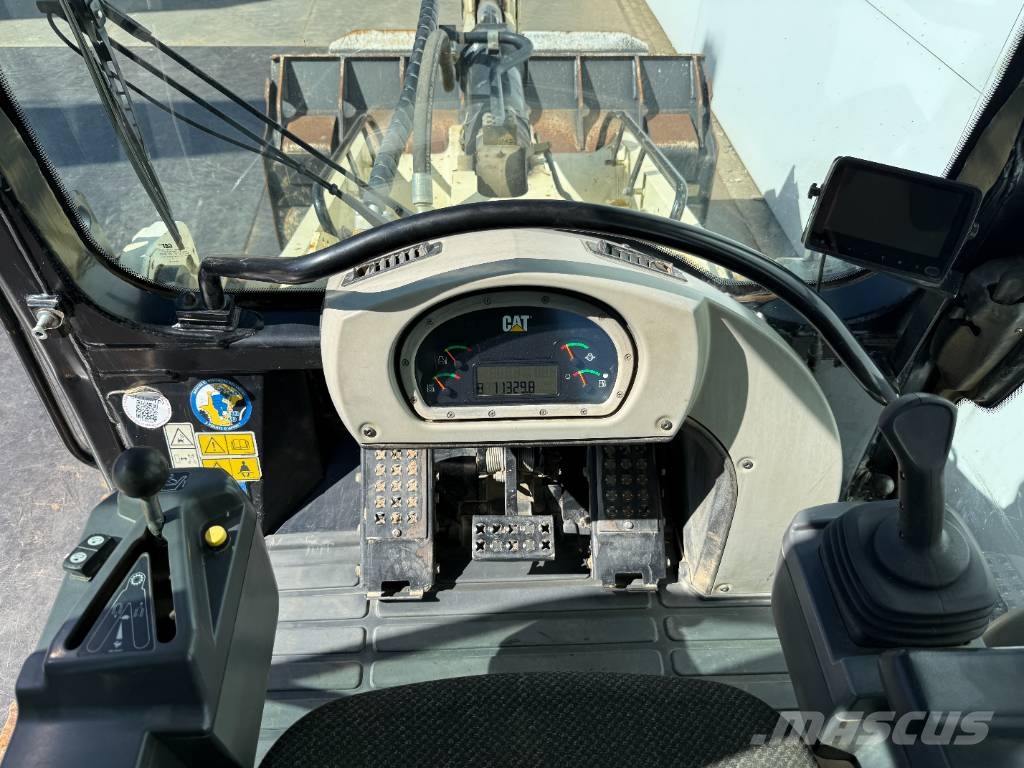 CAT 963D - Ripper / Airco / CE Certified Rupsladers