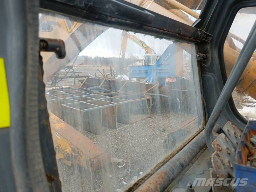 JCB JS 200 LC / For spearparts. Rupsgraafmachines