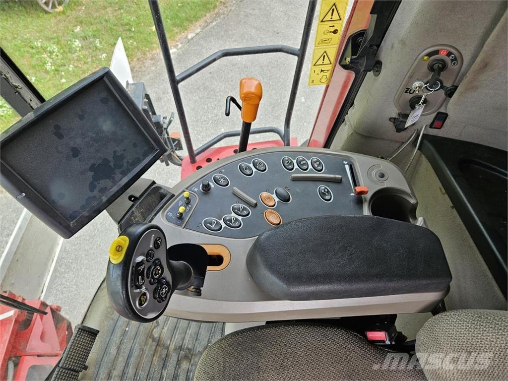 Case IH Axial Flow 6130 Mietitrebbiatrici