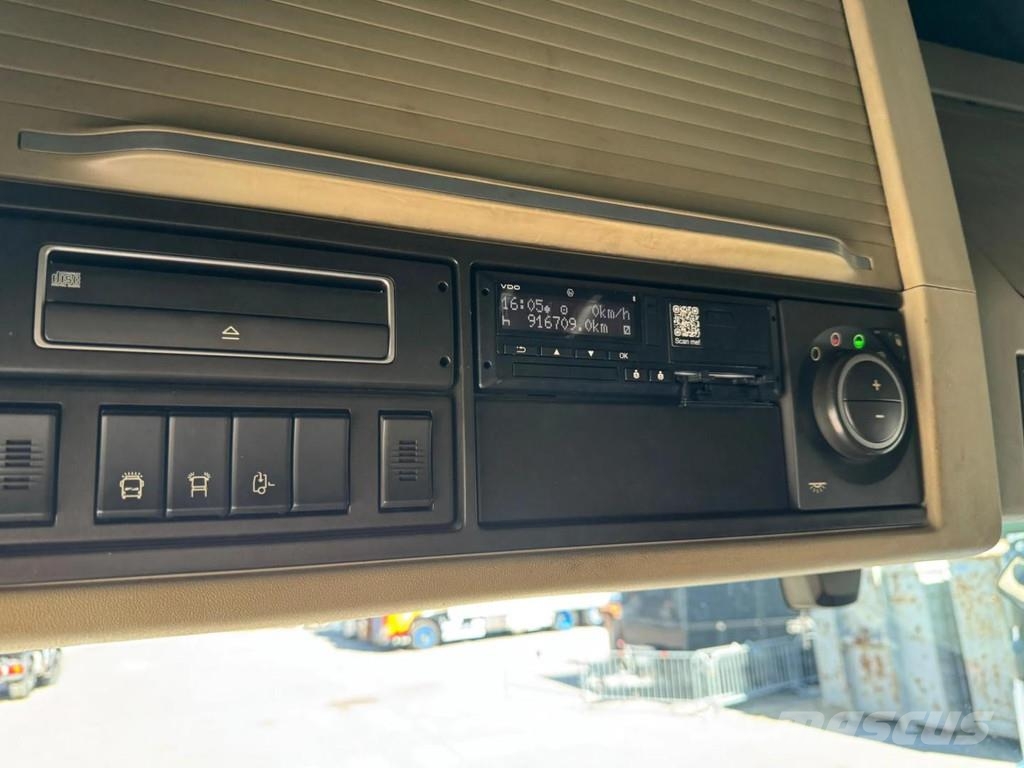 Volvo FH 6X2 EURO 6 LIFTAS + DRACO TRAILER + DHOLLANDIA Isotermos y frigoríficos