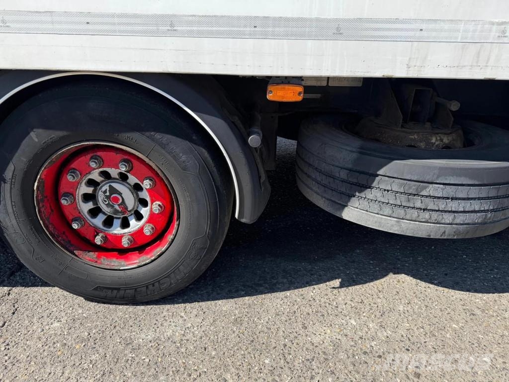 Volvo FH 6X2 EURO 6 LIFTAS + DRACO TRAILER + DHOLLANDIA Isotermos y frigoríficos