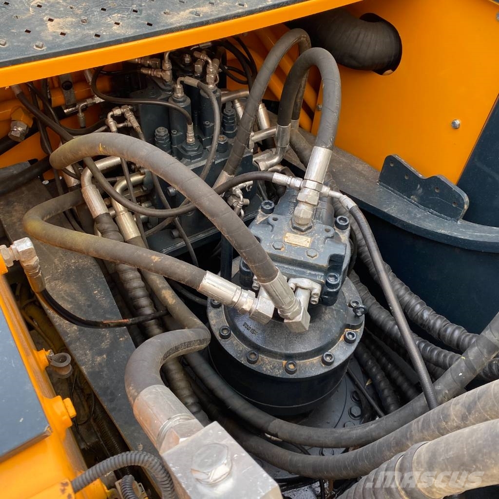 Hyundai 305-9T Raupenbagger