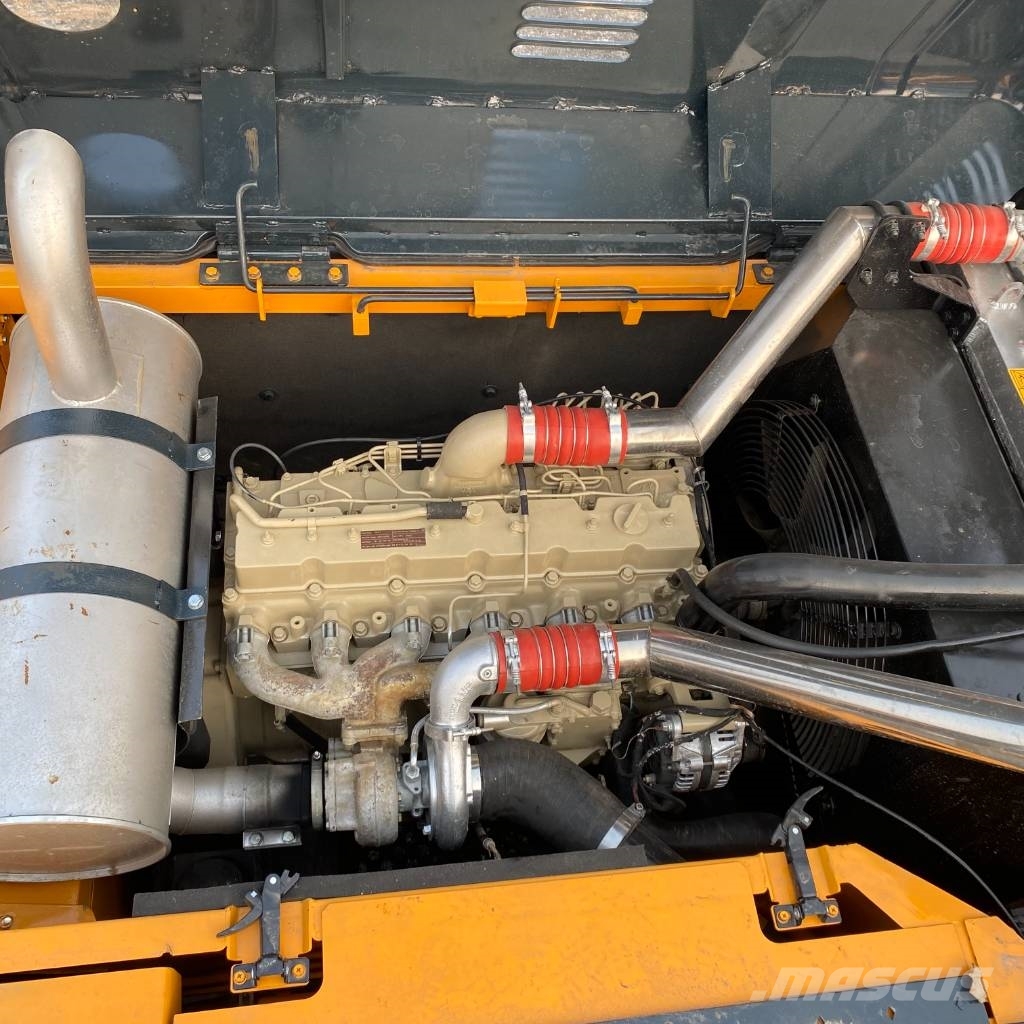 Hyundai 305-9T Raupenbagger