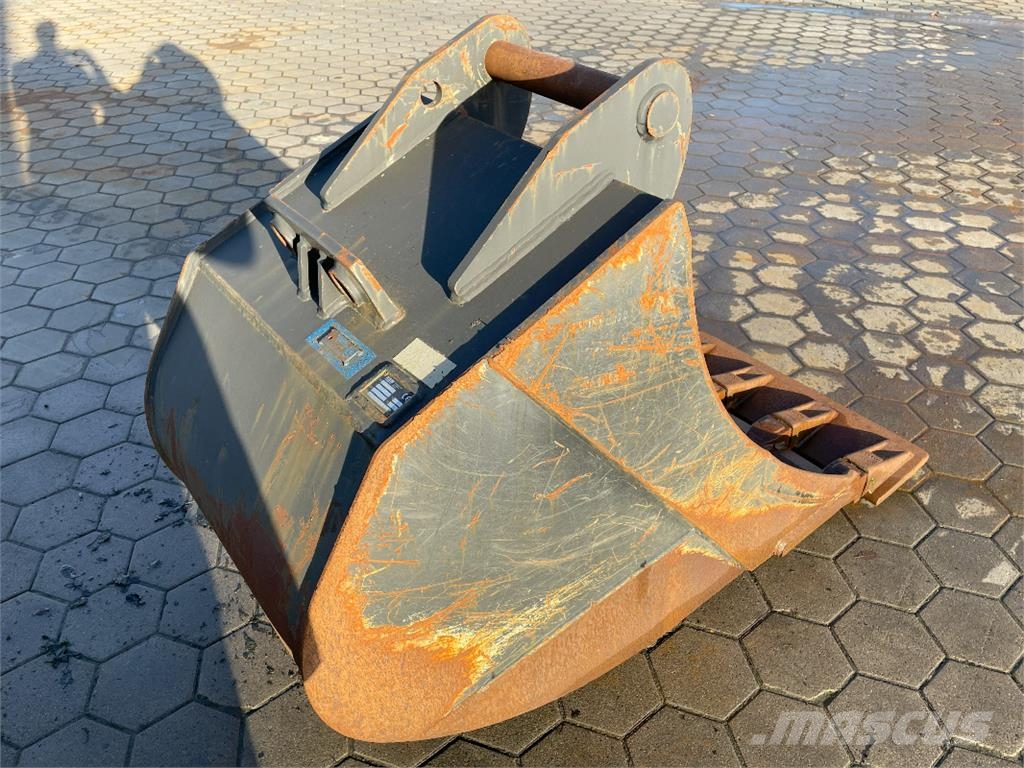 TIEFLÖFFEL 800 MM, MIT ZÄ Pelle rétro arrière