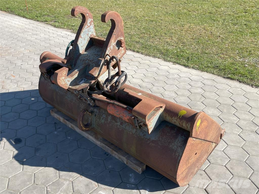UNIVERSALLÖFFEL 2.000 MM Farm machinery