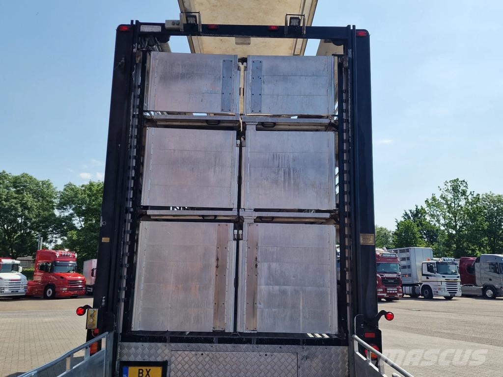 Volvo FH 460 Berdex 3 deck livestock - Loadlift - Liftin Tiertransporter