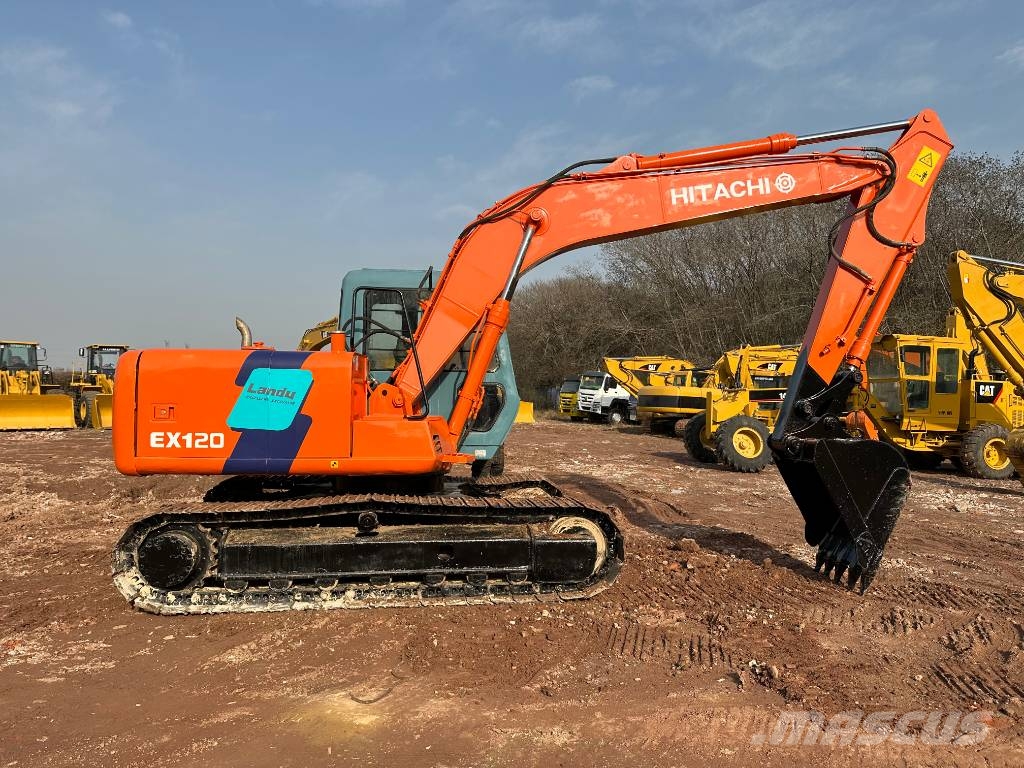 Hitachi EX120 Gravemaskiner på larvebånd
