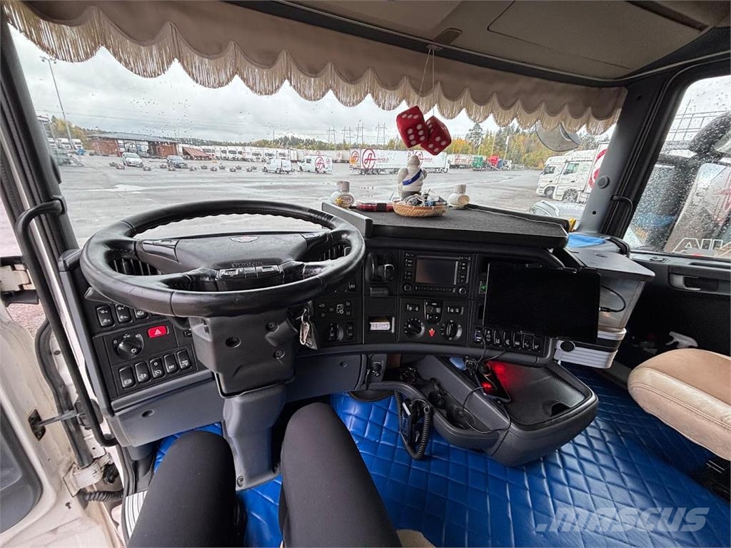 Scania R490 Tovornjaki zabojniki