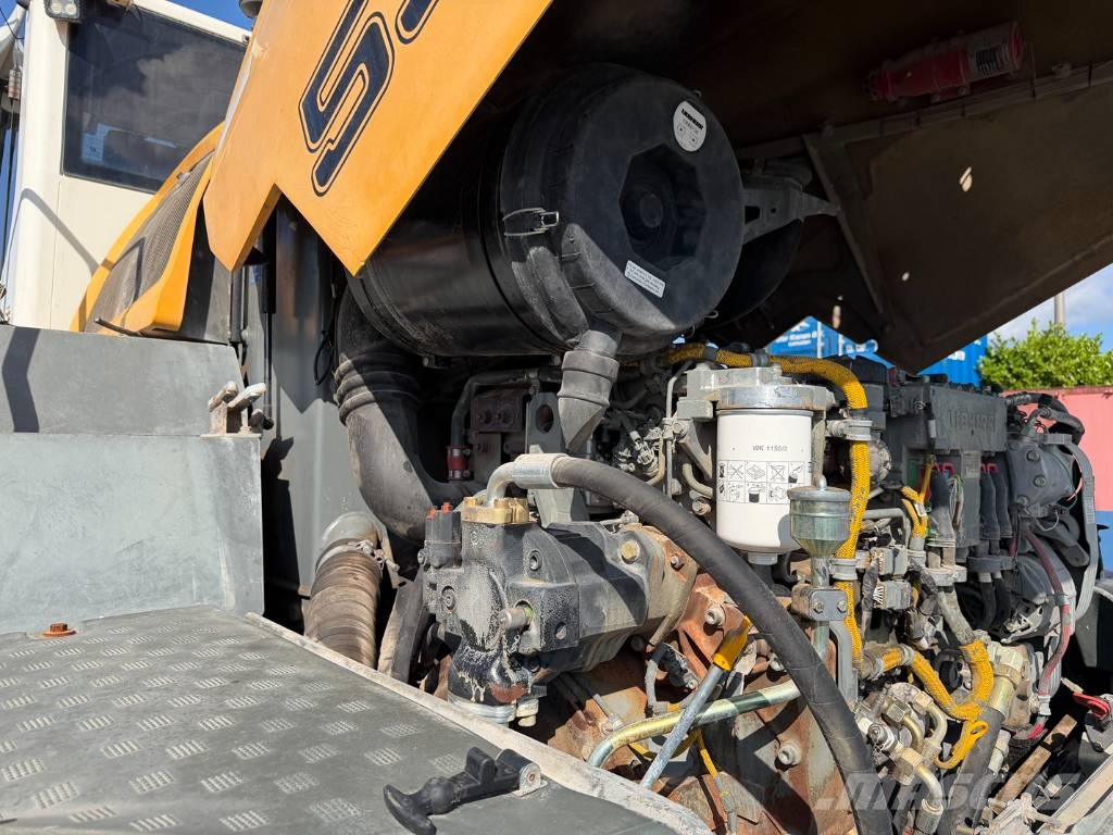 Liebherr L 556 Iekrāvēji uz riteņiem