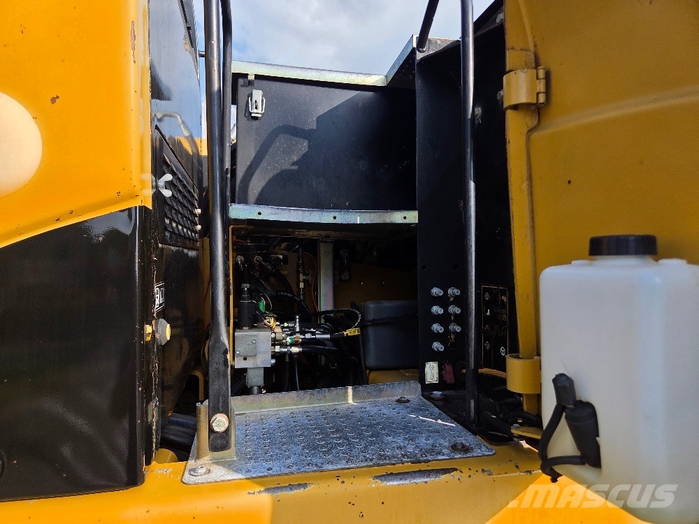 CAT M316D Wielgraafmachines