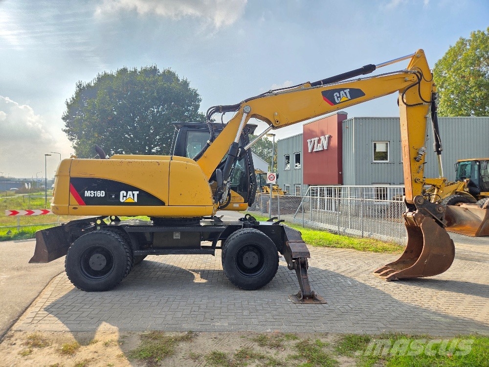 CAT M316D Wielgraafmachines