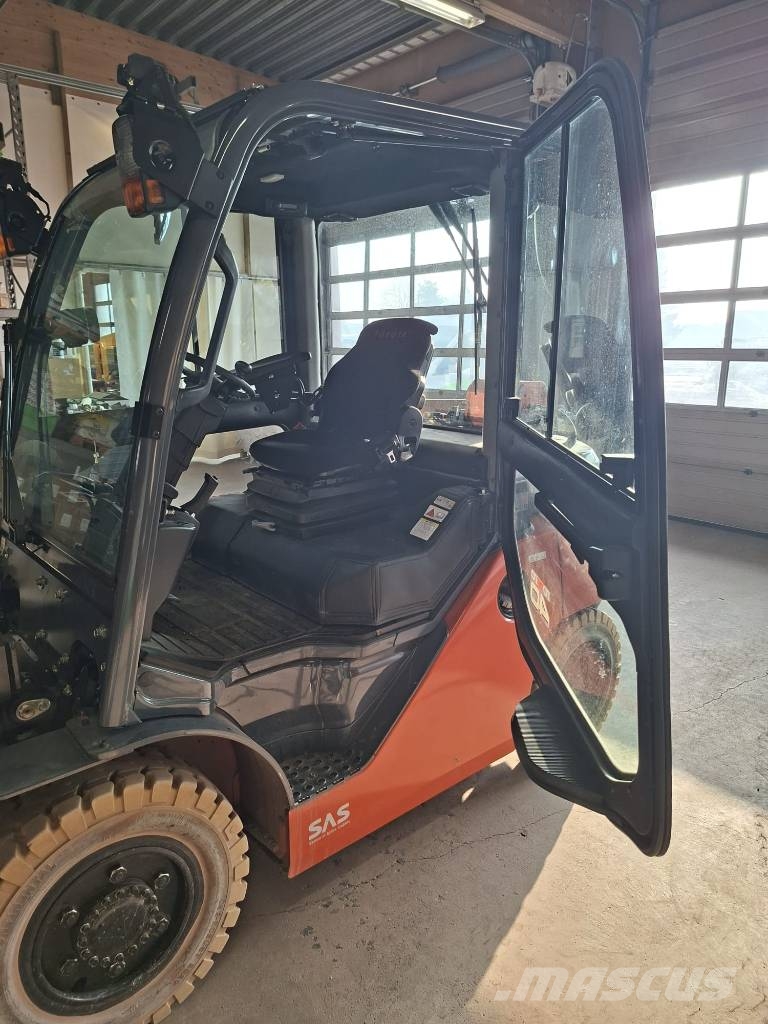 Toyota 40-8FD35N nostaa 4000 kg VAIN 796H AJETTU Dyzeliniai krautuvai