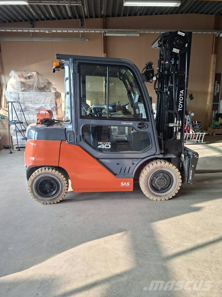 Toyota 40-8FD35N nostaa 4000 kg VAIN 796H AJETTU Dyzeliniai krautuvai