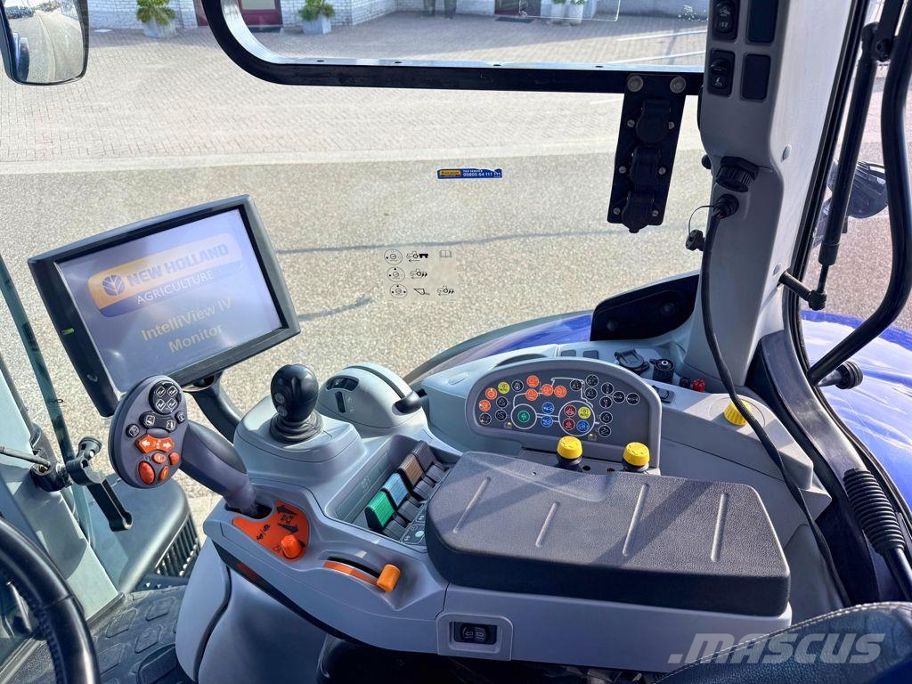 New Holland T7.270AC Stage V Blue Power Tractoren