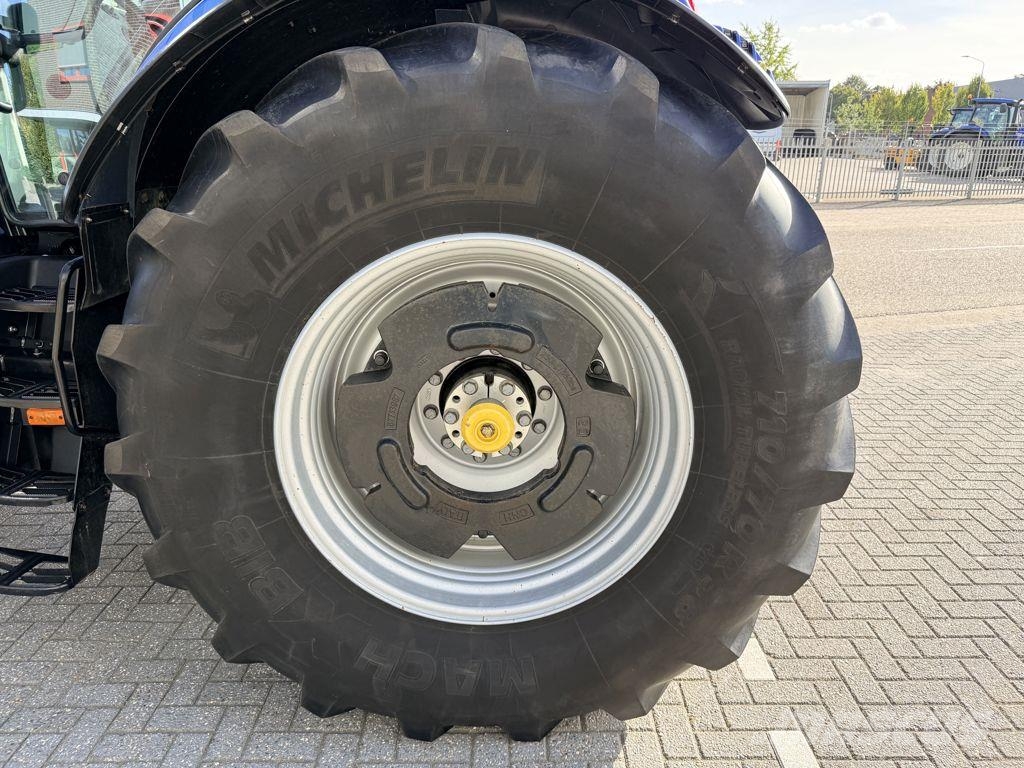 New Holland T7.270AC Stage V Blue Power Tractoren