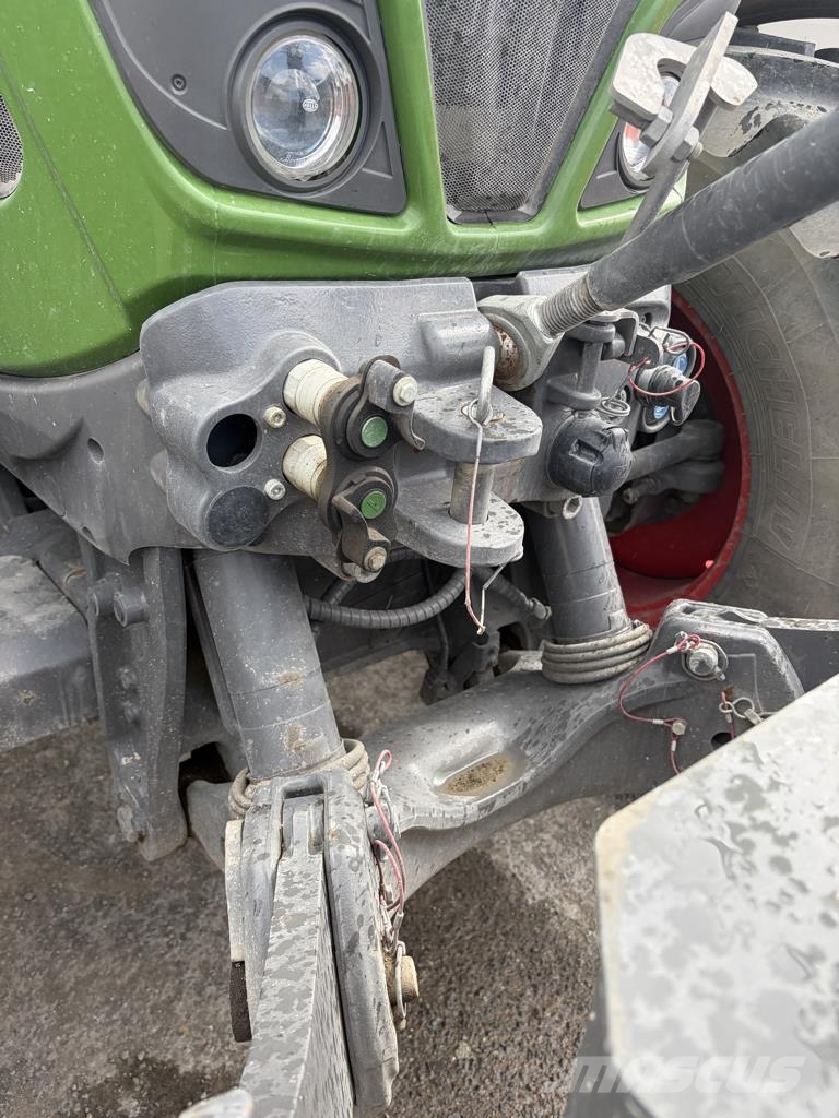 Fendt 724 VARIO POWER Tractors