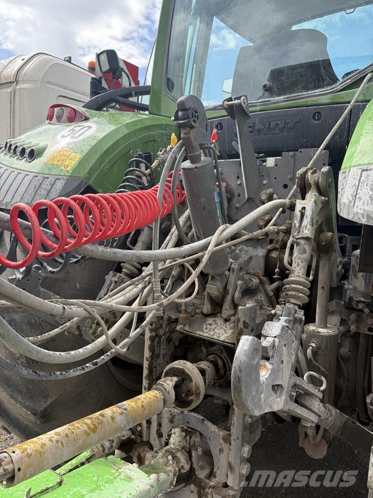 Fendt 724 VARIO POWER Tractors