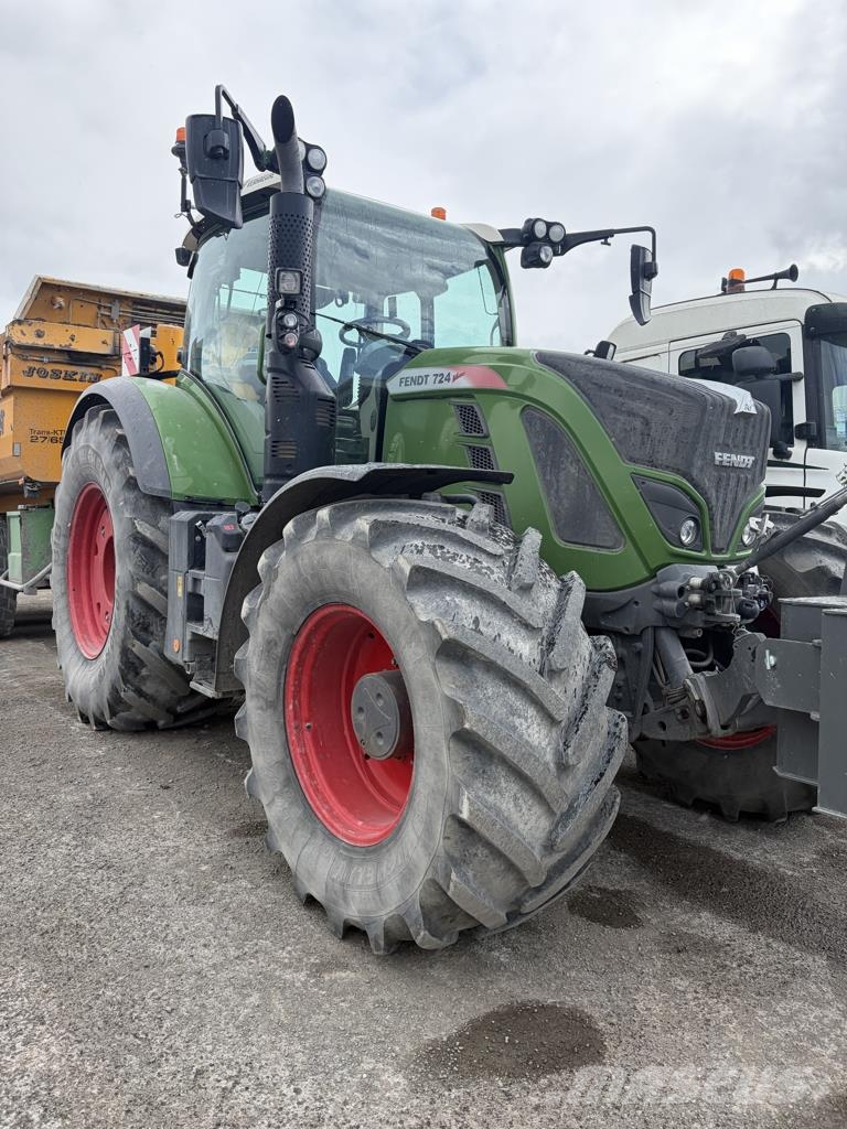 Fendt 724 VARIO POWER Traktorer