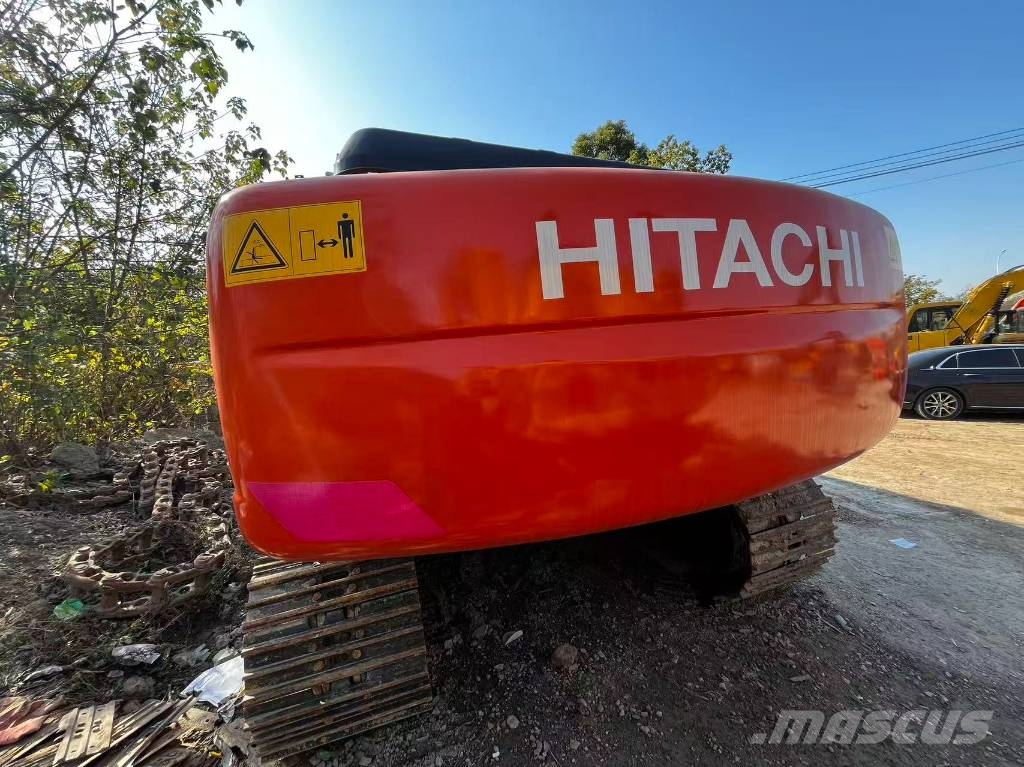 Hitachi ZX 200 Εκσκαφείς με ερπύστριες