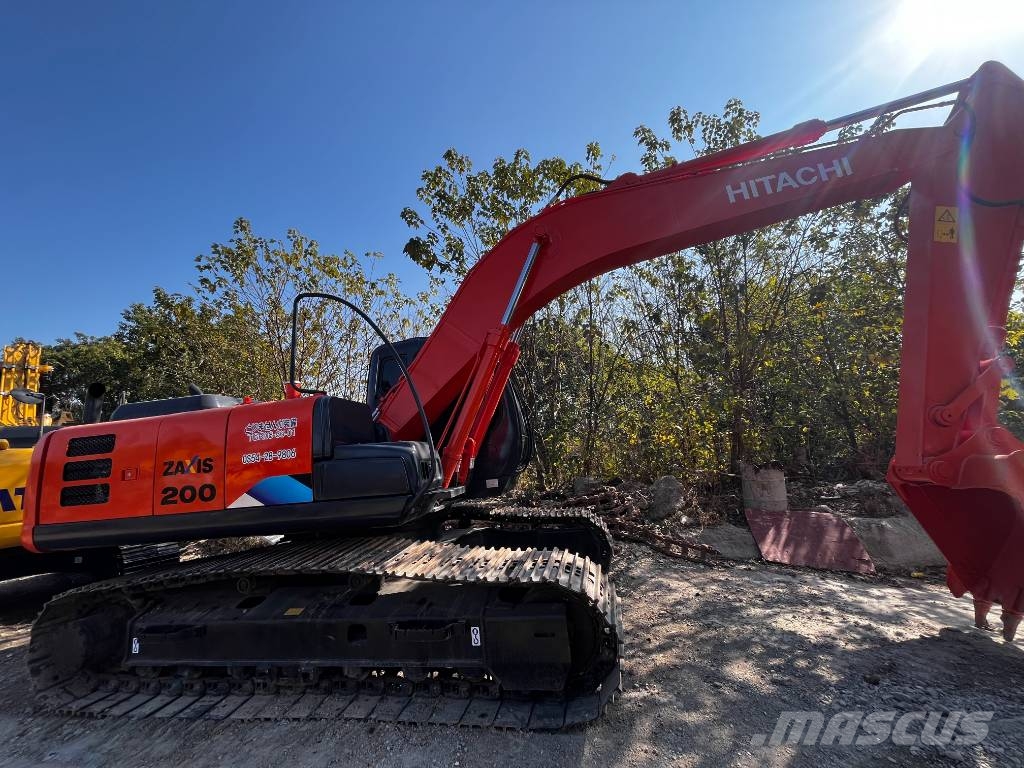 Hitachi ZX 200 Εκσκαφείς με ερπύστριες