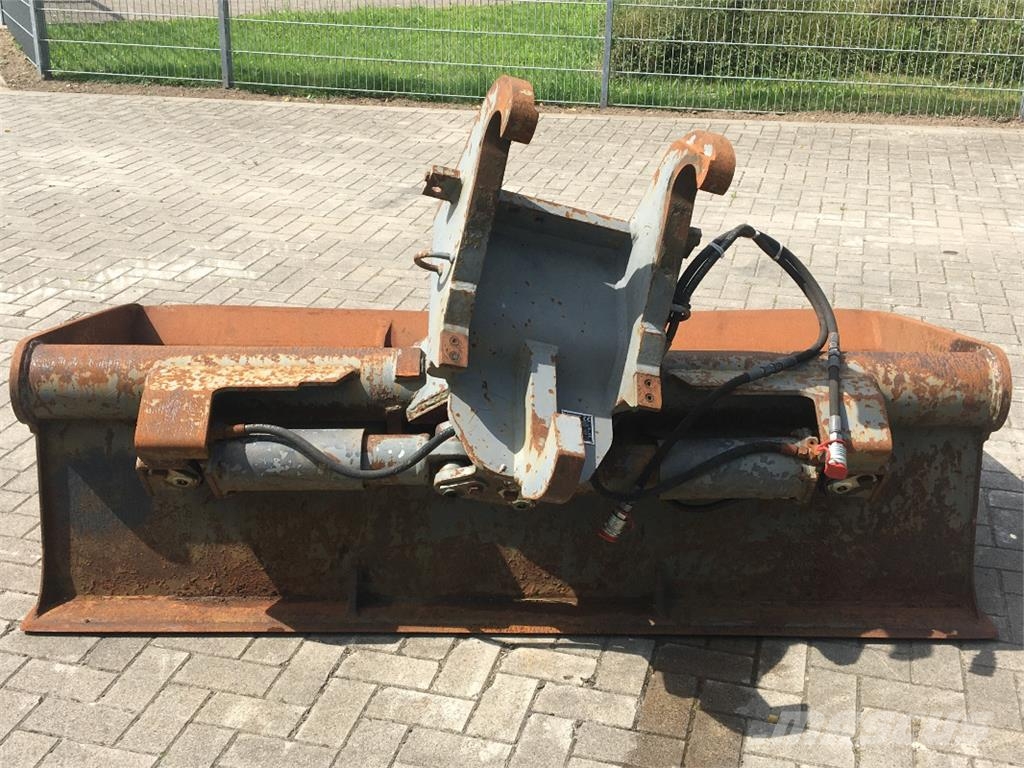 GRABENLÖFFEL 2.000 MM BRE Farm machinery
