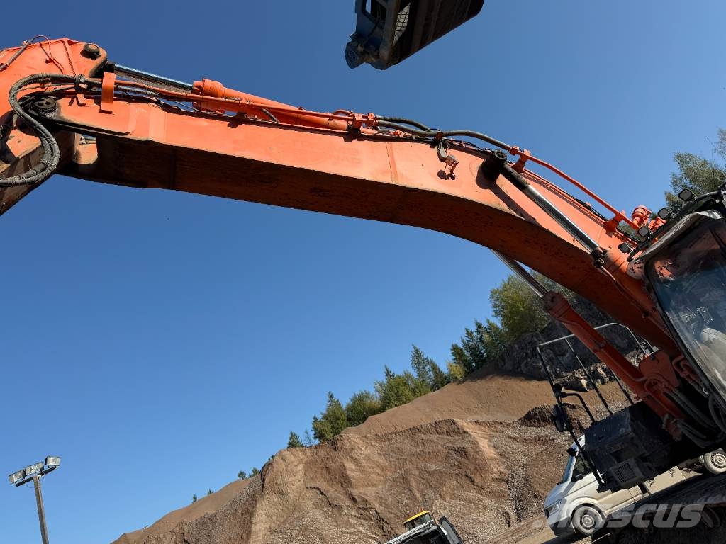 Hitachi ZX 490 LC H-6 Excavatoare pe șenile