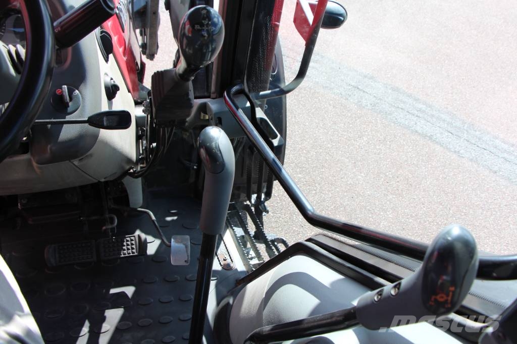 Valtra A93 Traktorit