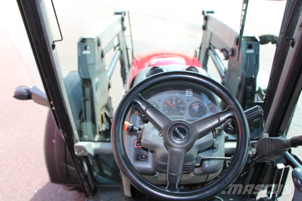 Valtra A93 Traktorit
