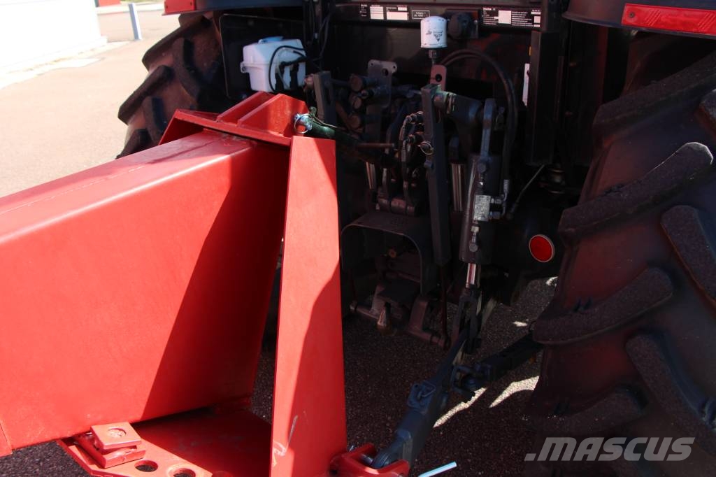 Valtra A93 Traktorit