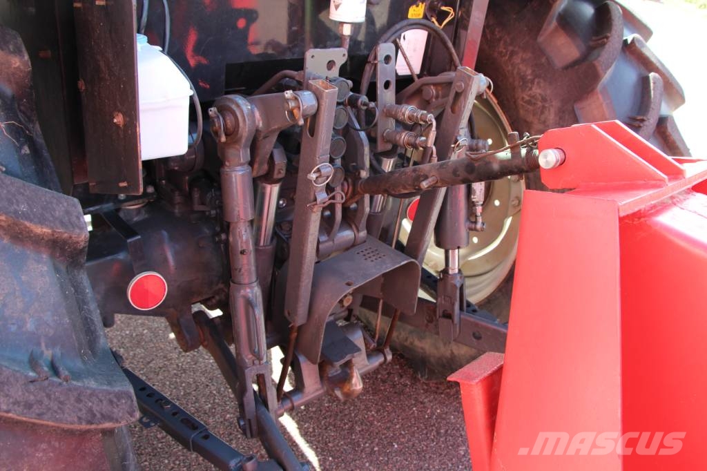 Valtra A93 Traktorit