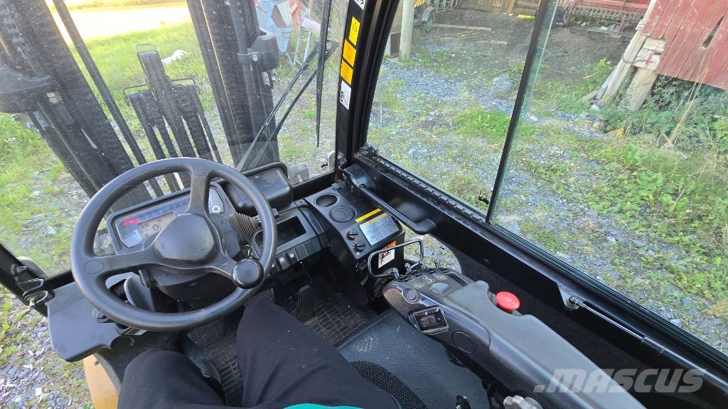CAT DP 25 N Camiones diesel