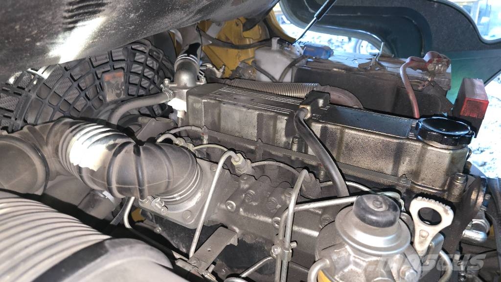 CAT DP 25 N Camiones diesel