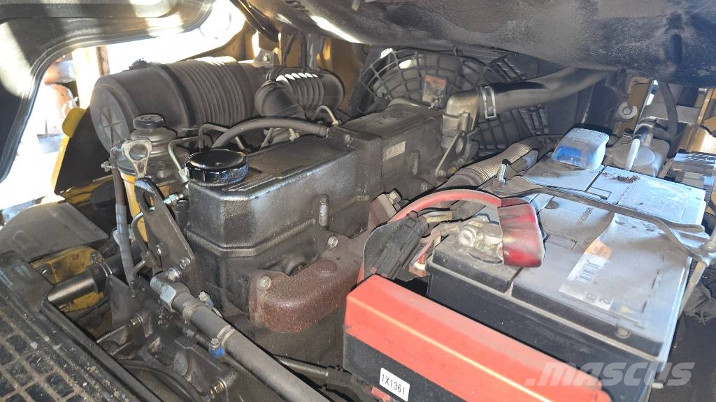 CAT DP 25 N Camiones diesel