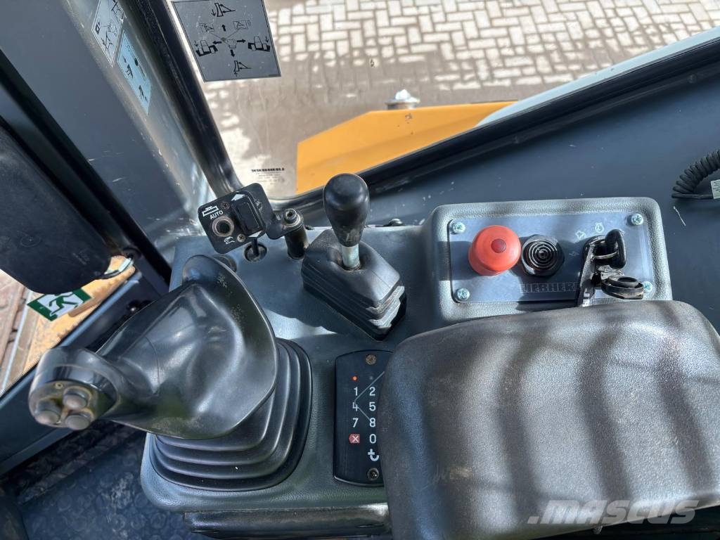 Liebherr PR 726 LGP Buldožerji goseničarji