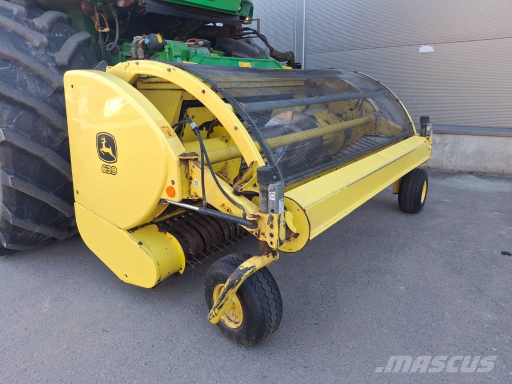 John Deere 8300 Zelfrijdende veldhakselaars