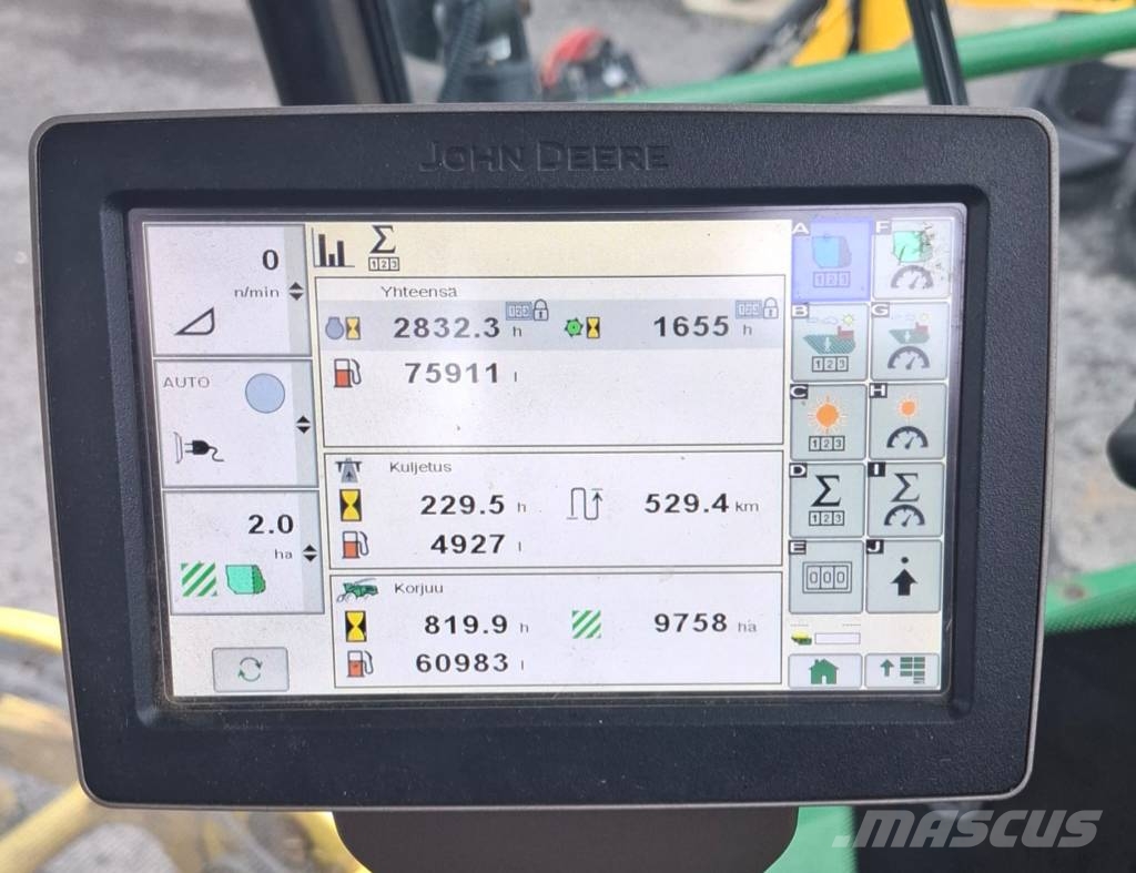 John Deere 8300 Zelfrijdende veldhakselaars