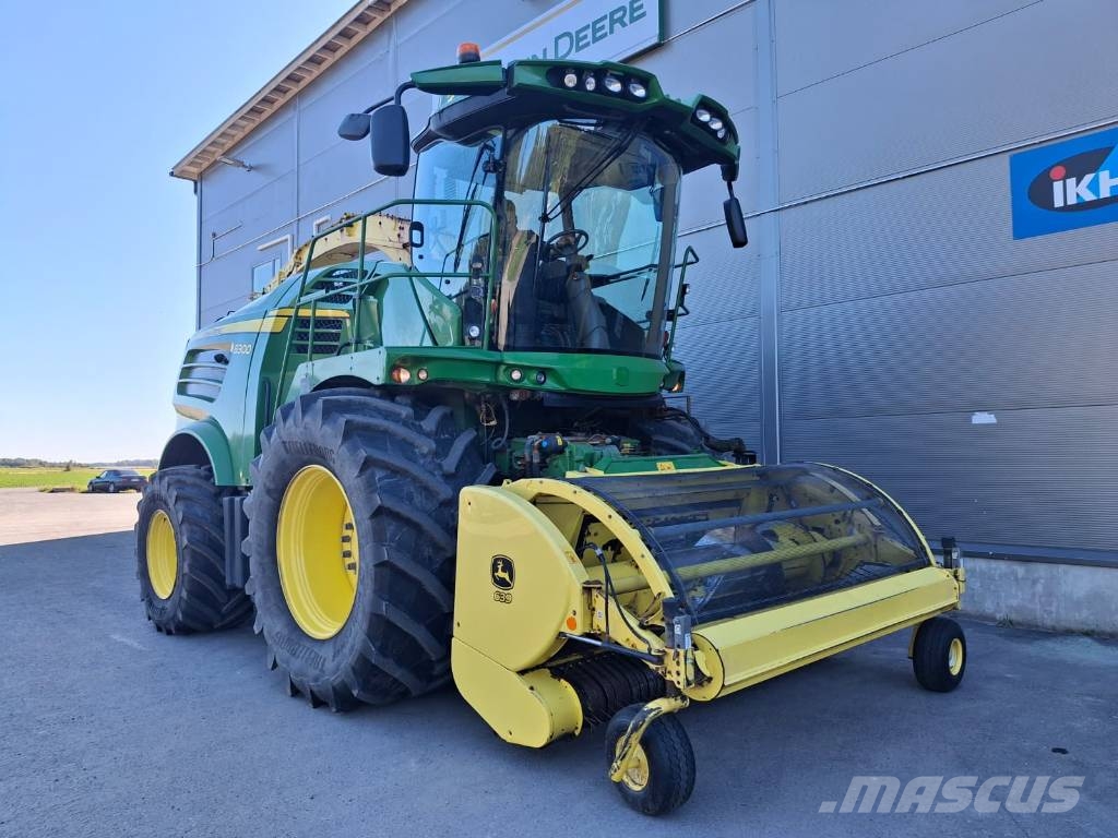 John Deere 8300 Zelfrijdende veldhakselaars