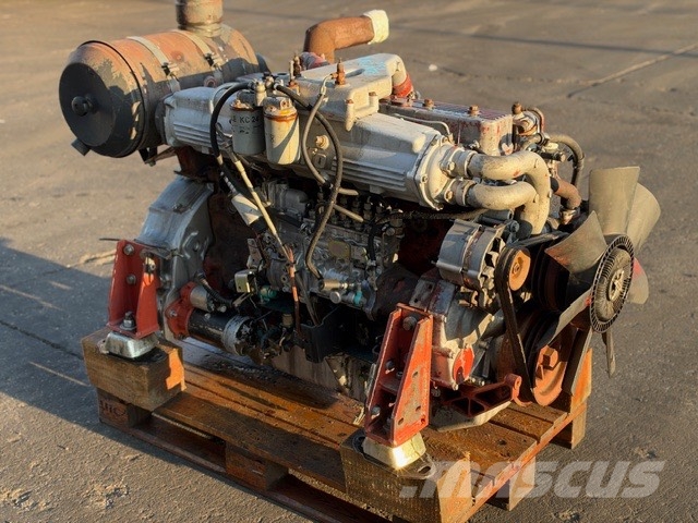 Iveco USED ENGINE Двигуни