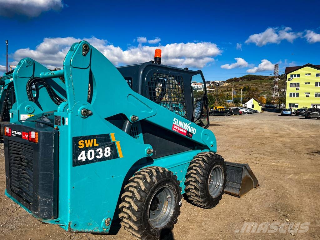 Sunward SWL 4038 لوادر انزلاقية التوجيه
