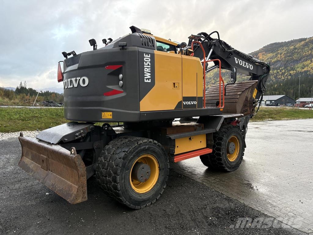Volvo EWR150E Bageri na kotačima