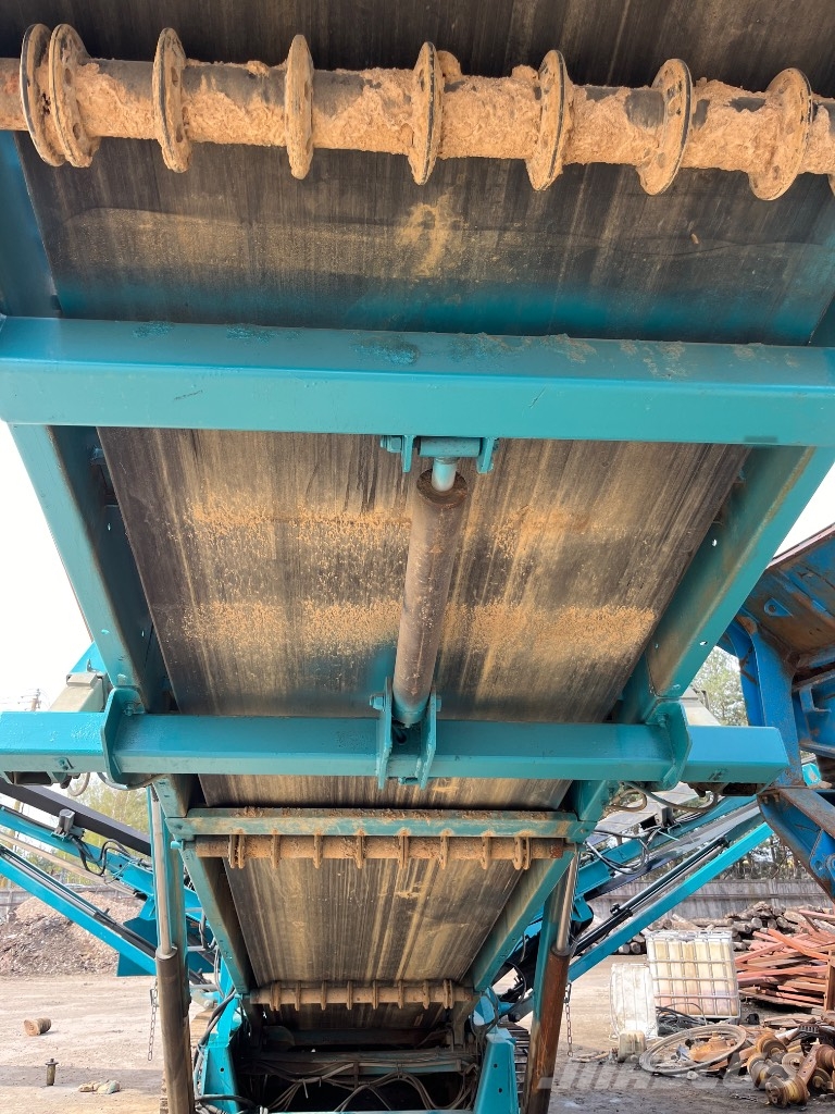 PowerScreen portable screener-washer Chieftain 2100, Finemaster 120, T5032 Mobile screeners