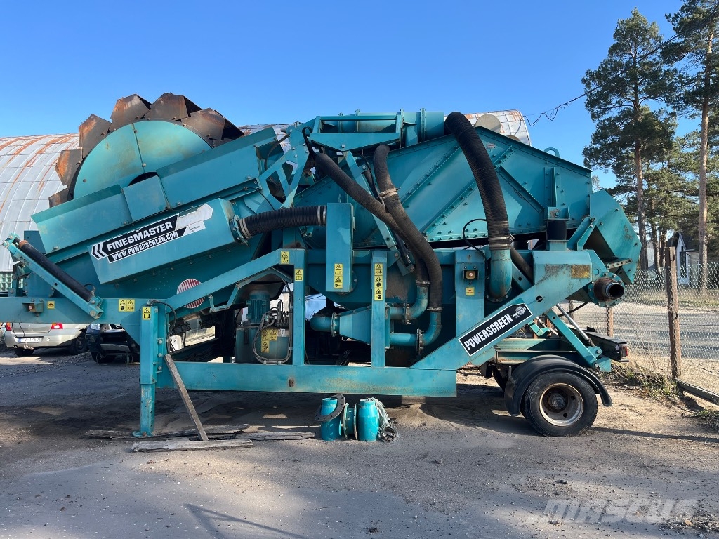 PowerScreen portable screener-washer Chieftain 2100, Finemaster 120, T5032 Mobile screeners